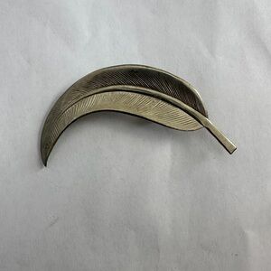 Vintage Gold Tone Feather Brooch